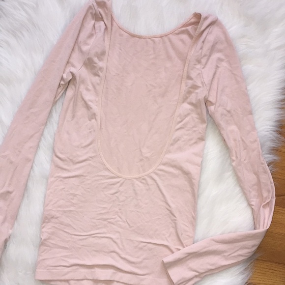 Free People Tops - Low back free people dusty pink stretchy top